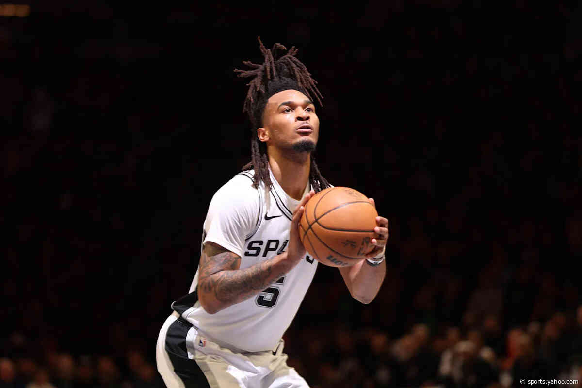 Open Thread: Stephon Castle posts a video of him working on his shot during the offseason