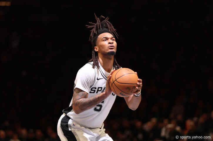 Open Thread: Stephon Castle posts a video of him working on his shot during the offseason
