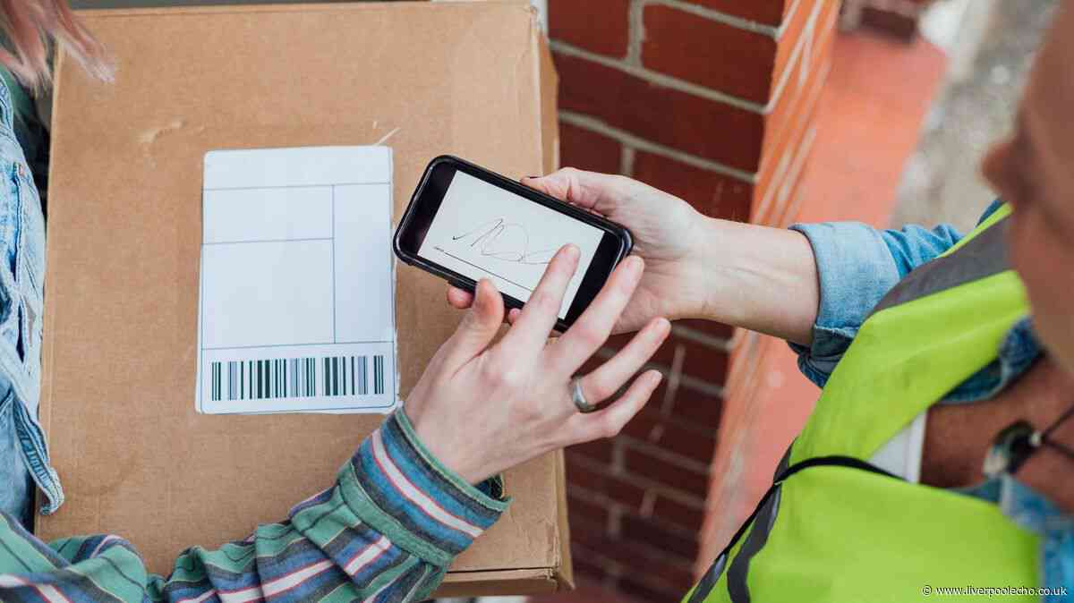 Royal Mail postman shares the gesture that makes delivery drivers 'love you' and look after your parcels