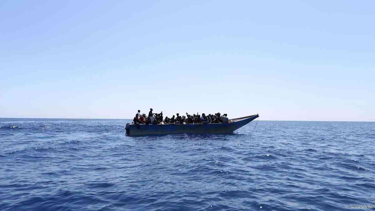 Migranten-Boot überfährt 17-jährige Schwimmerin vor Sardinien – Fahrer fuhr einfach weiter