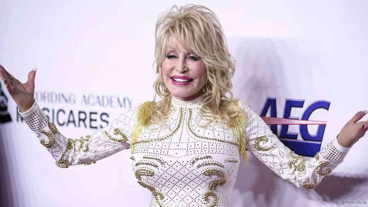 Dolly Parton ist tot: Wie die Christin zur queeren Ikone wurde