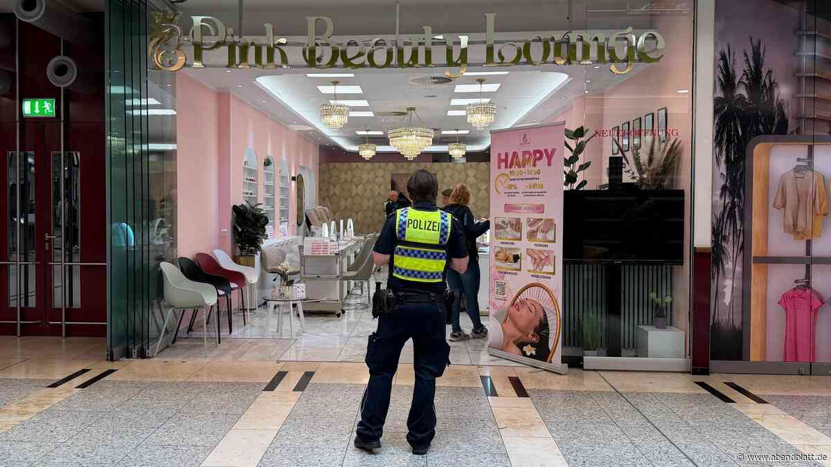 Razzia im Phoenix Center Harburg: Polizei nimmt nächste Branche ins Visier