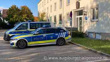 Unbekannte Person beschädigt Auto in Vöhringen und entwendet Brieftasche