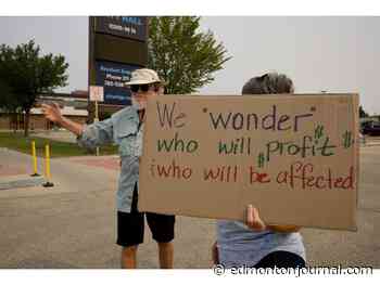 AI centre protest precedes province's engagement sessions in Grande Prairie