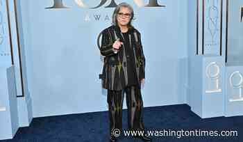 Rosie O'Donnell claps back at Trump with 'mirror' jab