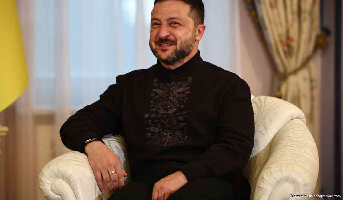Zelenskyy gives award to Elon Musk for Starlink's role in Ukraine