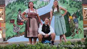 „Nur hin- und herlaufen ist nicht unser Ding“: Kraiburger Narren modeln beim Mühldorfer Volksfest