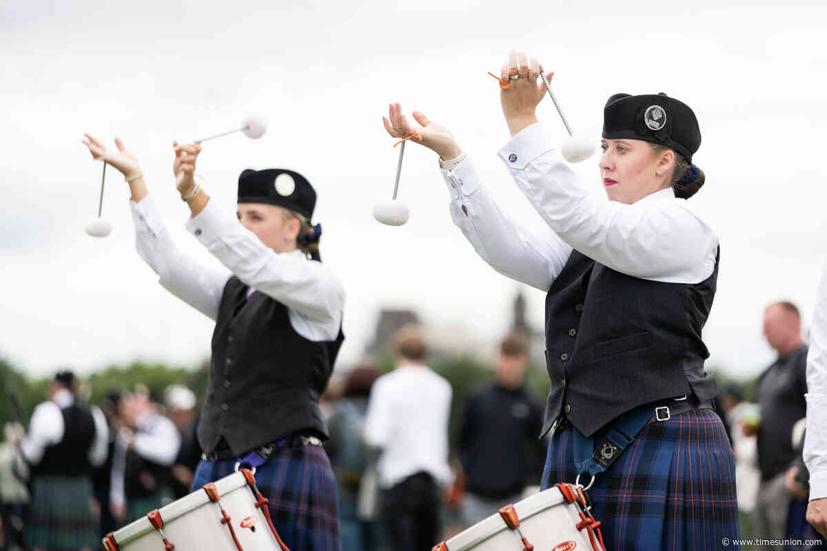 Capital Region bagpipers, drummer crowned world champions
