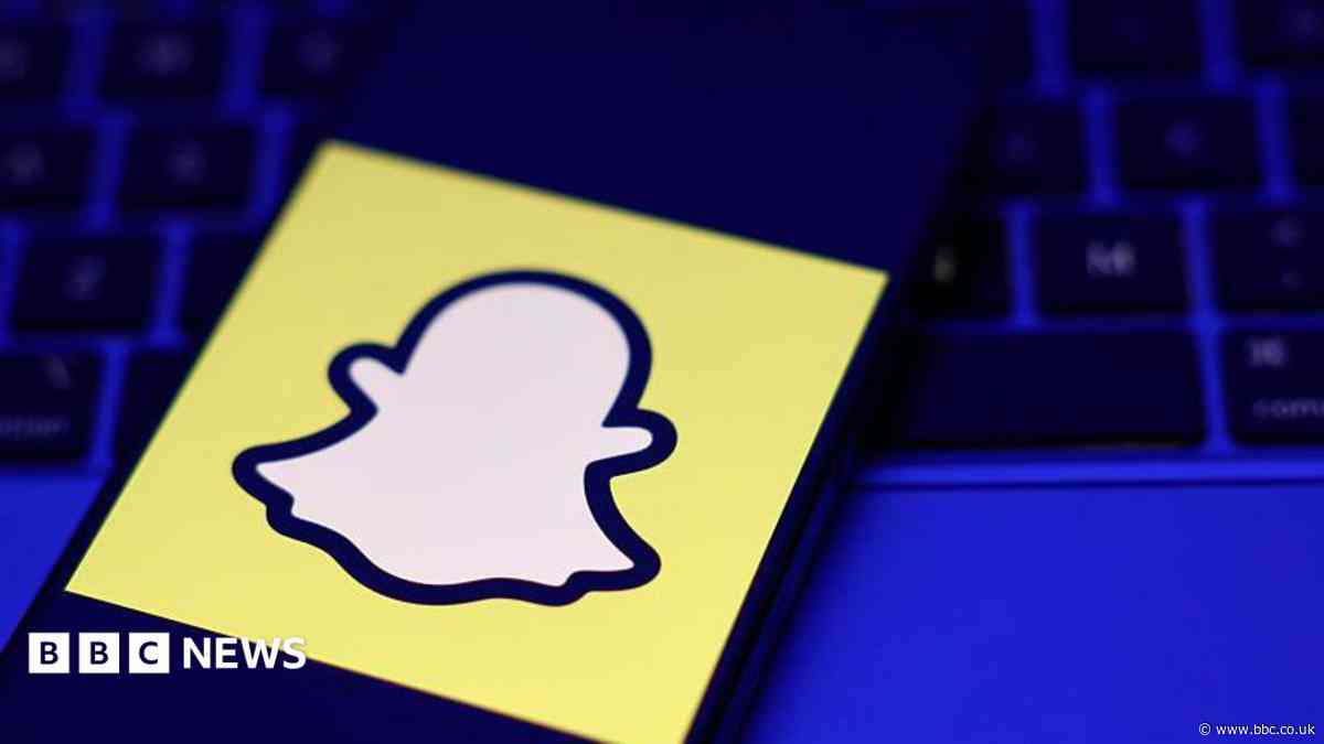 Teacher banned after sending teen Snapchat images