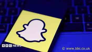 Teacher banned after sending teen Snapchat images