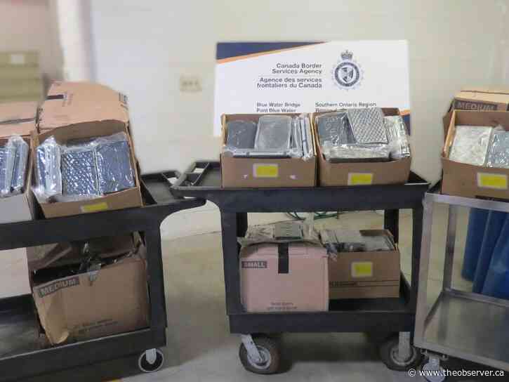 Nearly 400kg of cocaine seized at Blue Water Bridge: CBSA, RCMP