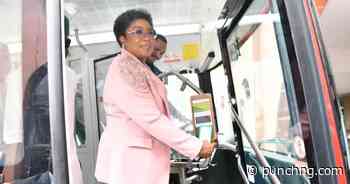 FG unveils 100 electric buses for civil servants