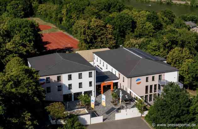 Feierliche Eröffnung der Mosel-Jugendherberge in Traben-Trarbach nach Modernisierung