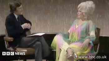 'We used flour for powder' - Dolly reflects on early life in 1979 BBC interview