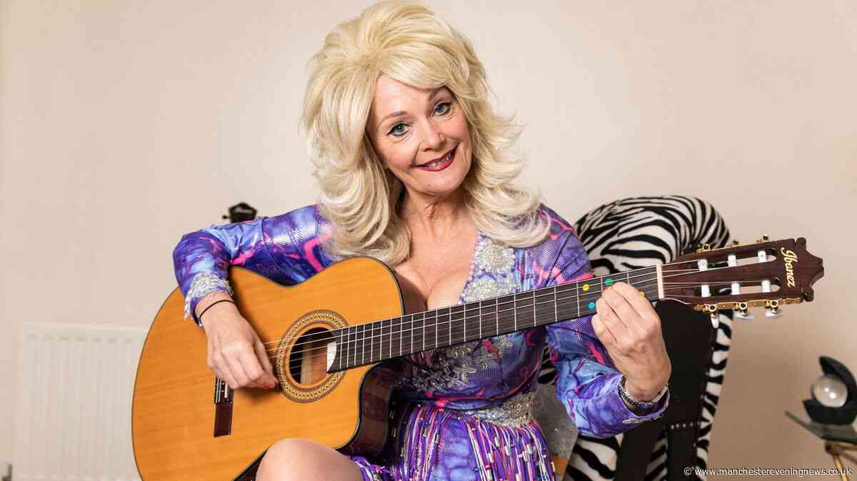 I met Dolly Parton in Manchester, but I was too overwhelmed to tell her what I did for a living