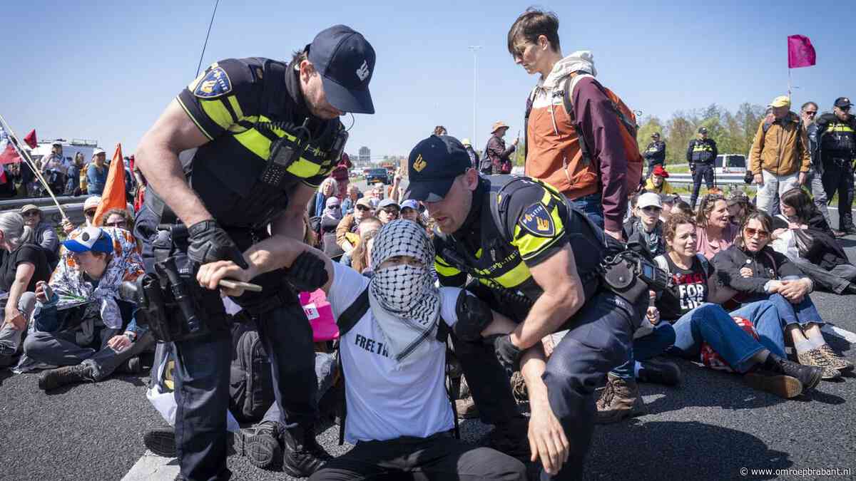 Werkstraf geëist tegen klimaatactivist uit Tilburg voor snelwegblokkade