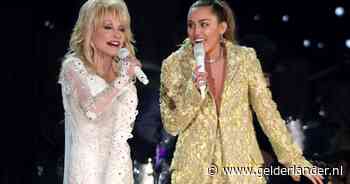 Miley Cyrus gaat nummer opnemen over Dolly Parton: ‘Ik heb een engel aan mijn zijde’