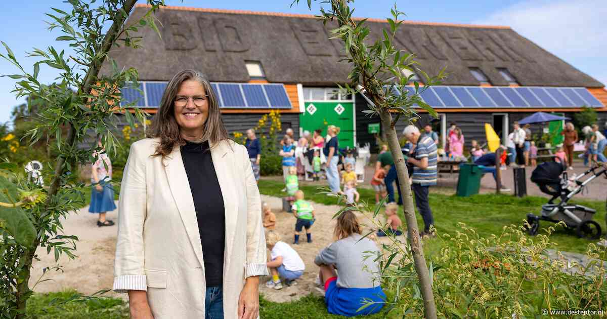 Met kinderen, schapen en veel plannen verovert Astrid (53) dit natuurcentrum: ‘Het zaadje van natuurliefde planten’