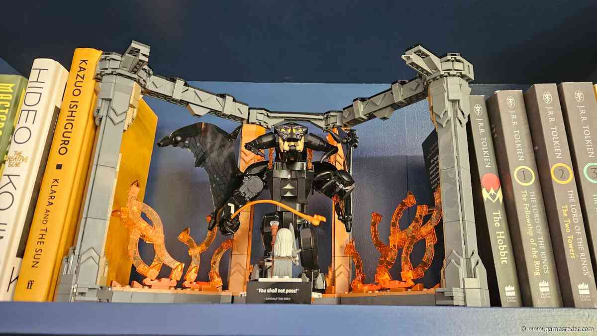 I really like the Lego Balrog Book Nook set, but there are some major caveats that stop it from being the slam dunk it deserves to be
