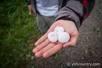 Large Hail, 60 MPH Winds, Heavy Rain Possible In SE Wyoming