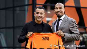 Verbazing in Engeland over Nigel de Jong, die vertelt dat Xavi Hernandez derde keus was bij Nederlands elftal