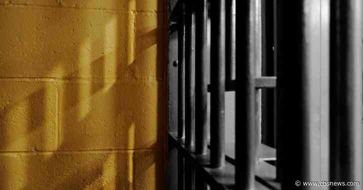 Convicted felon sentenced to 14 years in prison for weapons charge, Georgia prosecutors say