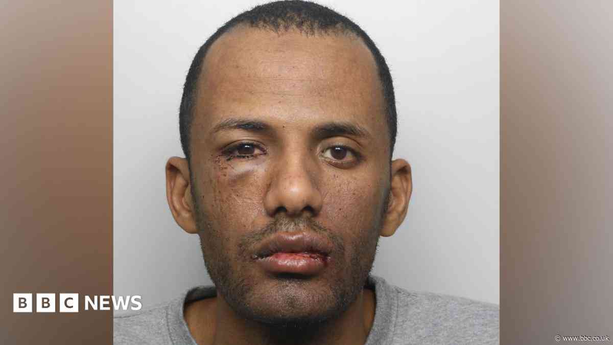 Doormen stepped in to stop broken bottle attack
