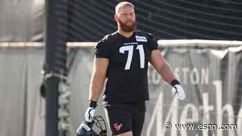 Source: Texans believe RT Smith has foot injury