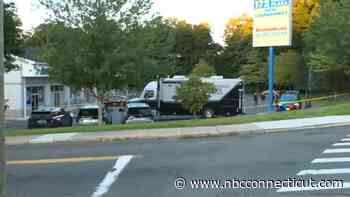 Man with multiple gunshot wounds found dead in parking lot in Seymour: police