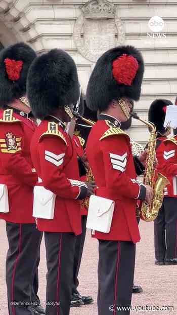 Buckingham Palace guards play '9 to 5' in honor of Dolly Parton