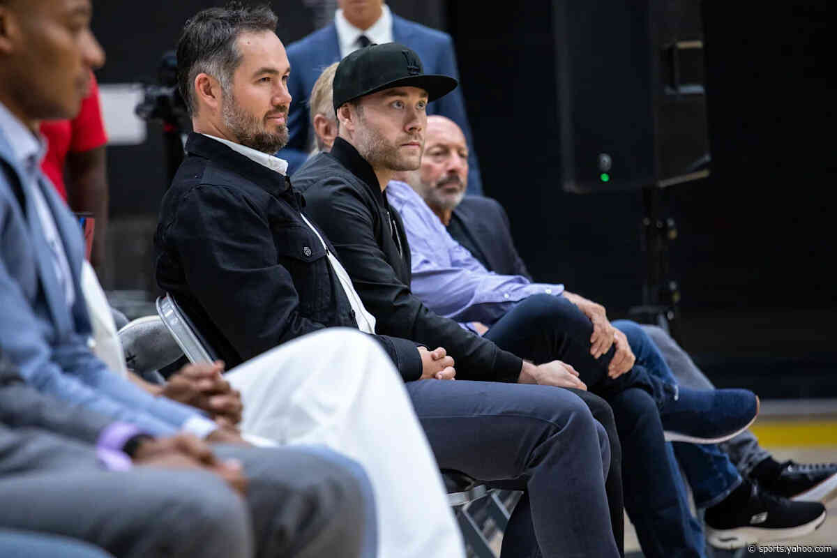 Joey, Jesse Buss join new Padres ownership group, reportedly strike deal to acquire approximately 5% of club