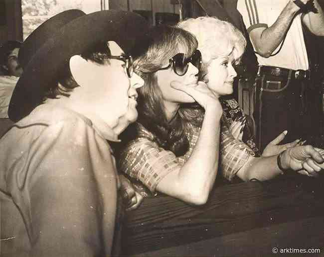 Memories of Dolly Parton at the Driftwood Barn in Mountain View