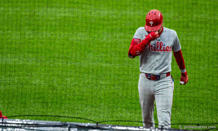 Aaron Nola solid, but Phillies lose late-night snoozer against Mariners