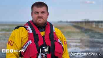 Boys' rescue a 'stark' safety warning, says RNLI