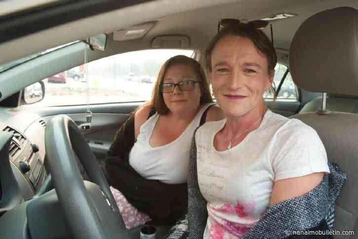 Salmon Arm couple urges businesses to put dignity before differences