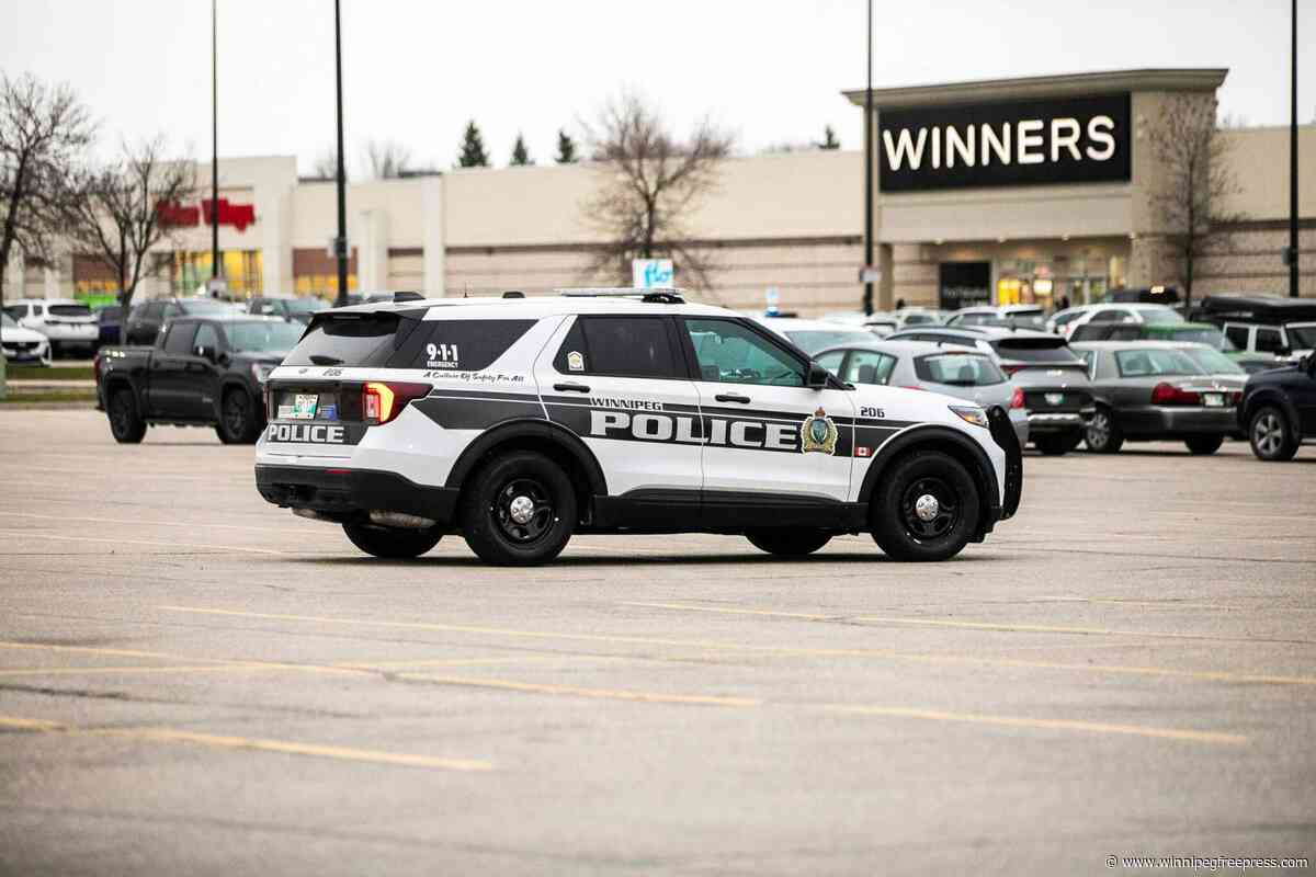 Police chief pulls plug on security shifts at supermarkets, stores