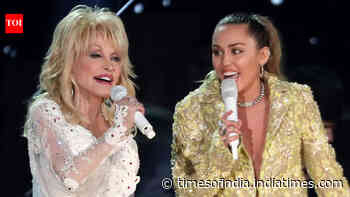 Miley Cyrus recalls final conversations with 'Aunt' Dolly Parton