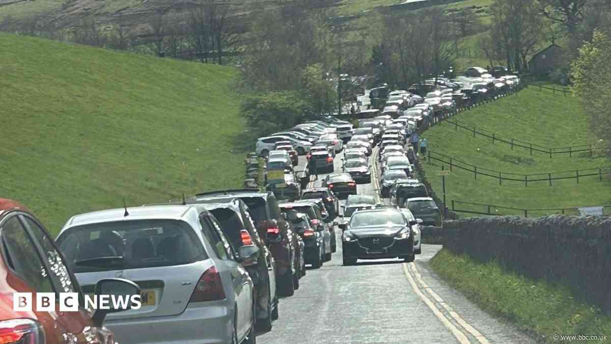 Residents fear parking 'nightmare' after beauty spot reopens