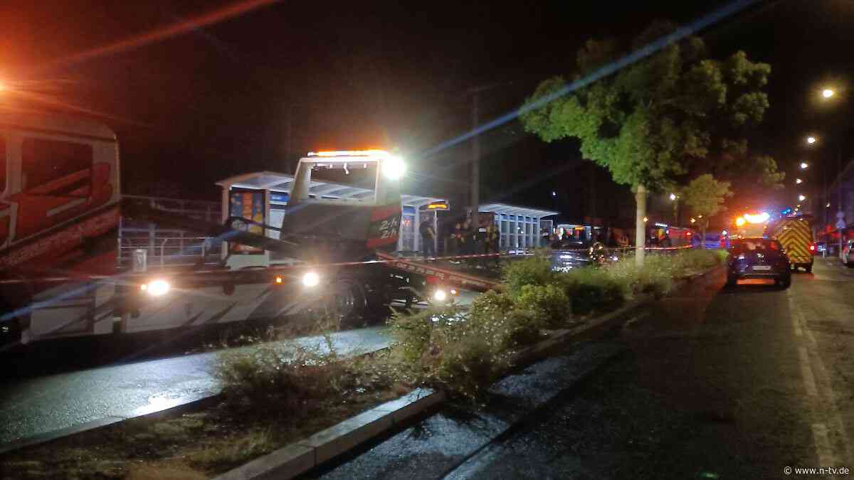 26-Jähriger festgenommen: Autofahrer rast in Menschenmenge in Caen - ein Toter