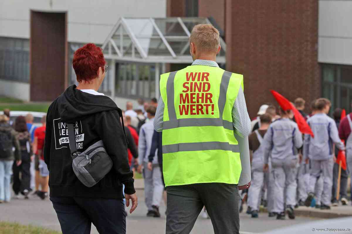 Kommentar zum Kampf um das Zwickauer VW-Werk: Warum schweigt die Bundesregierung?