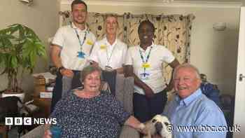 Woman praises care workers after clifftop visit