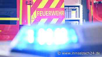 Mitten im morgendlichen Berufsverkehr: Lkw auf A94 in Vollbrand – Autobahn gesperrt
