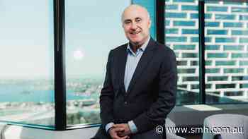 Hedge fund boss Phil King to step down
