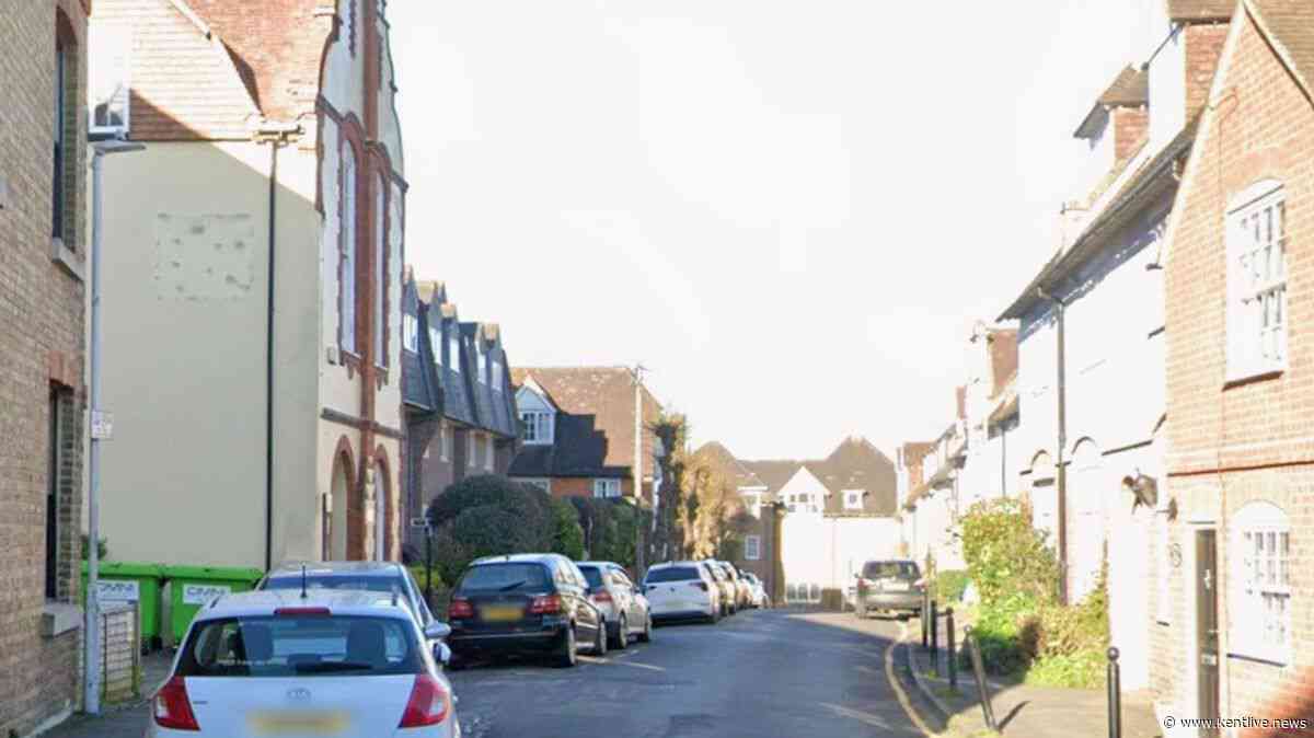 Upmarket Kent town and nearby villages to get 170m of double yellow lines and other traffic restrictions