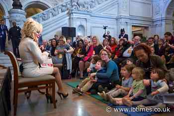Republicans Quietly Cut Dolly Parton's Reading Programme Months Before Trump Lowered Flags in Her Honour