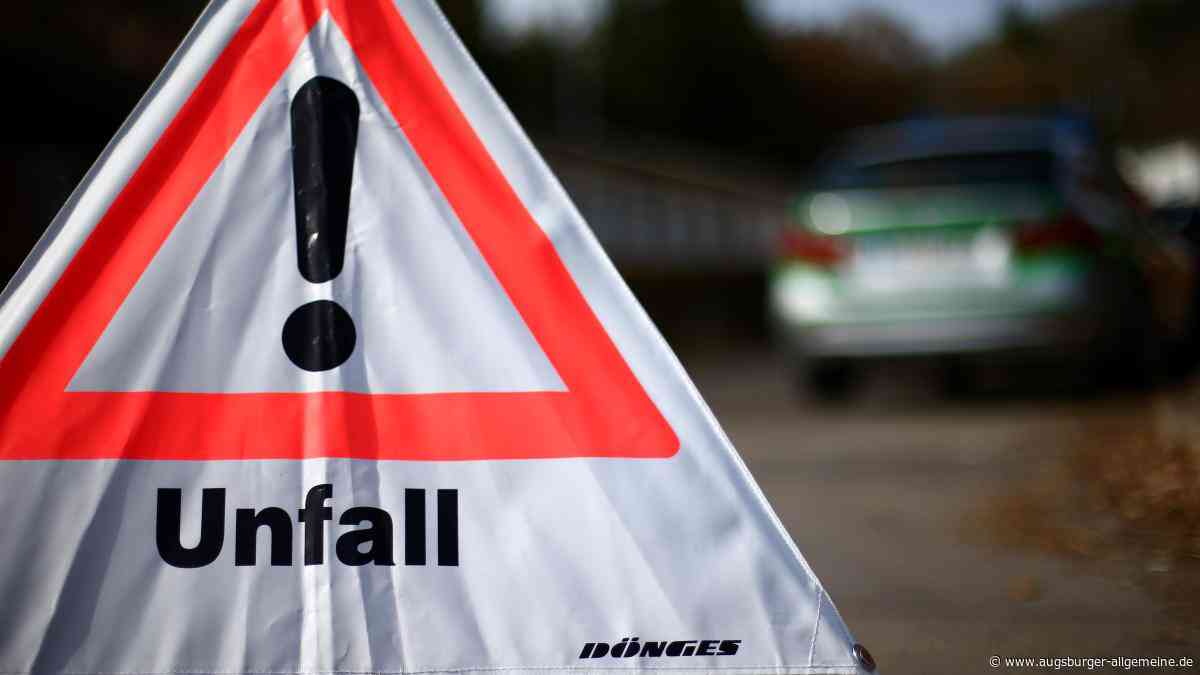Staatsstraße ist nach Unfall zwei Stunden komplett gesperrt