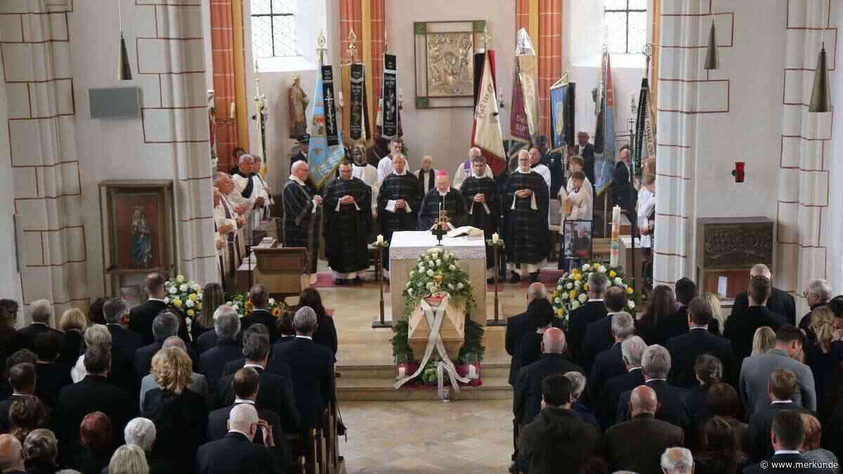 Josef Mundigl mit 97 Jahren gestorben: Der gesellige Pfarrer mit Kante