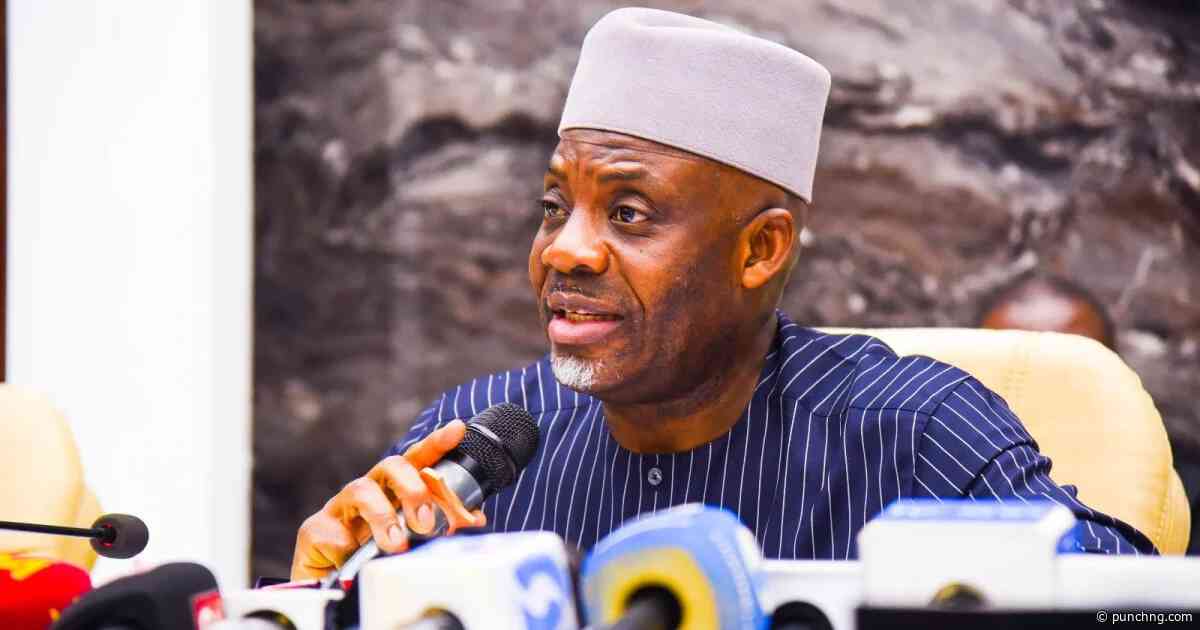 FG unveils N365m prize for top academic minds