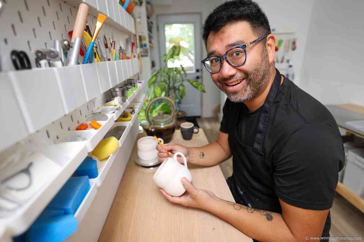 Art gallery ready to play with clay