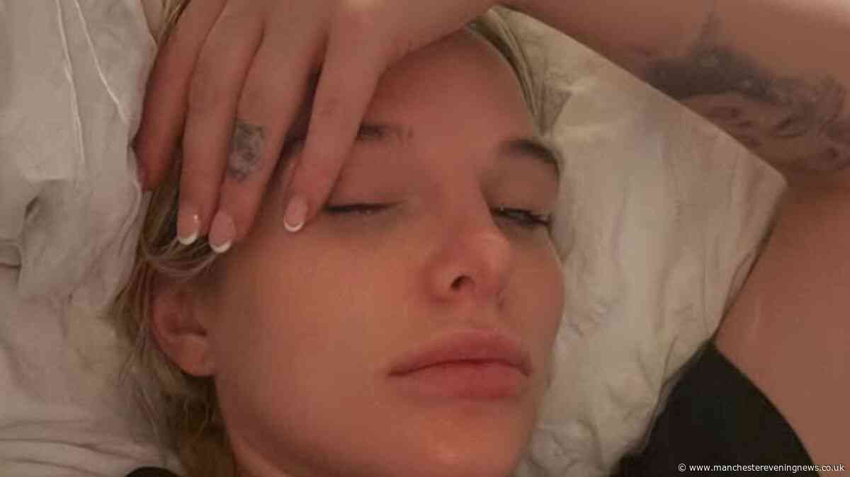 Helen Flanagan 'overwhelmed' as she opens up about solo parenting during summer holidays